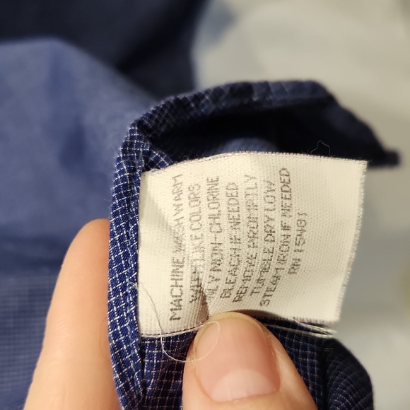 Men's Tommy Hilfiger collard button down blue shirt. - Picture 6 of 7